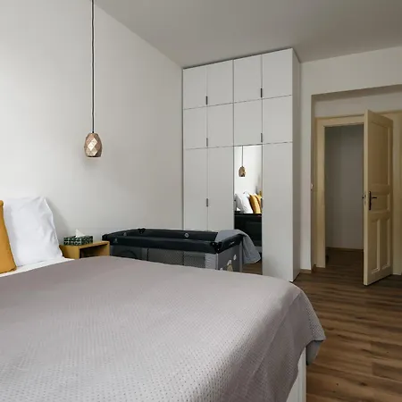 New&modern In Vibrant Area Near Centre! * Praag